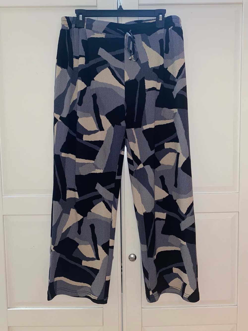 NWOT Soho Apparel Palazzo Pants, Size PL, Colors: Black, Gray & White